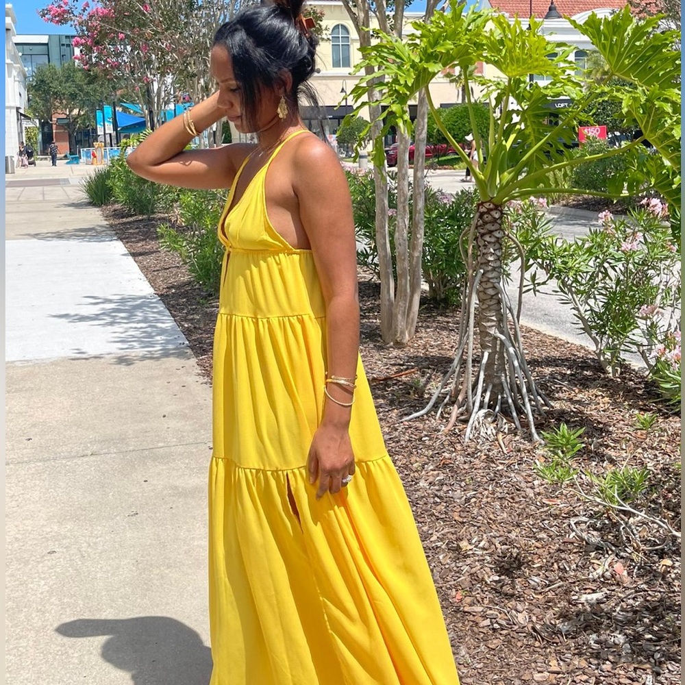 Cut-out yellow split thigh ruffles Hem cami dress. Wore once.
